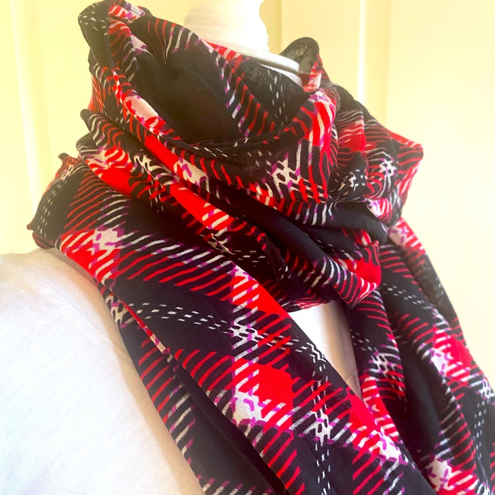 Talbots Red and Black Plaid Print Scarf ❤️🖤💜